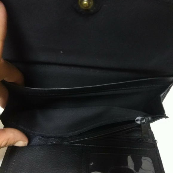 Vintage fossil black leather crossbody 90's bag - Picture 4 of 7